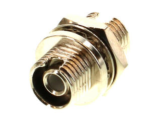 1061523000 - FC Adapter, APC, Metal Body, Ceramic Alignment Sleeve, D-Hole Mount Style, Tight Fit Key