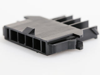 2004880104 - Mini-Fit TPA2 Plug Housing, 4.20mm Pitch, Single Row, UL 94V-2, Glow-Wire Capable, Panel Mount, 4 Circuits