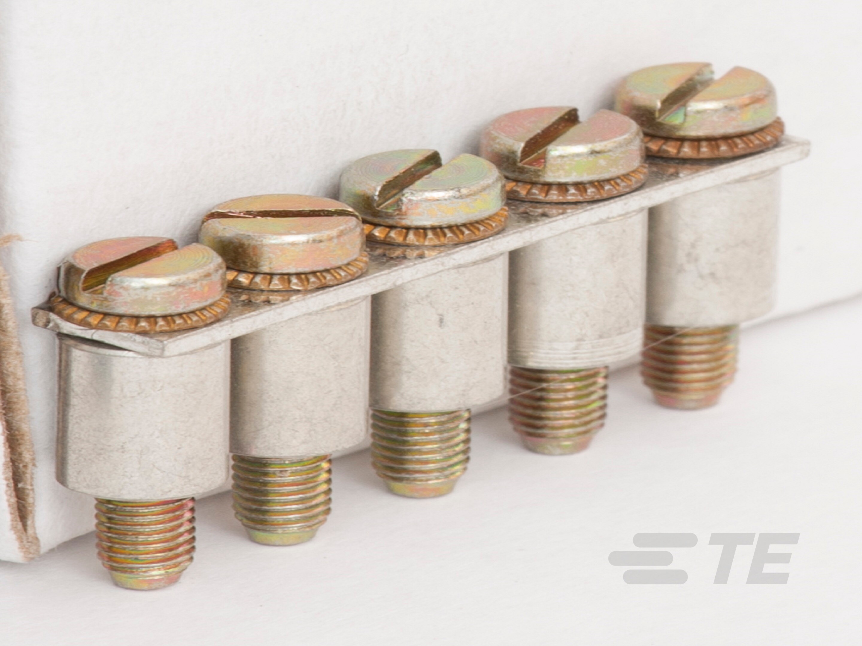 BJMI5DR-1SNA176708R1600